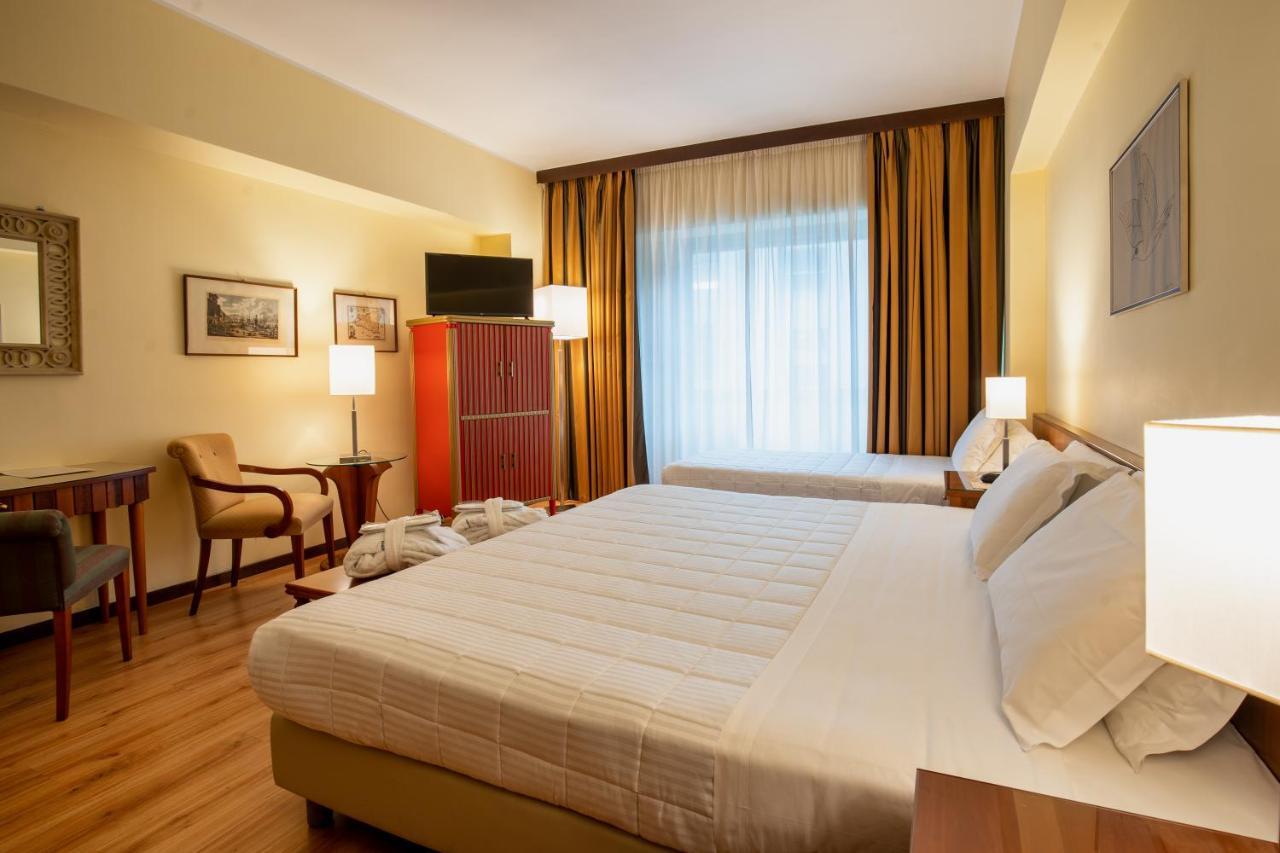 Hotel Royal Palace Мессина Экстерьер фото