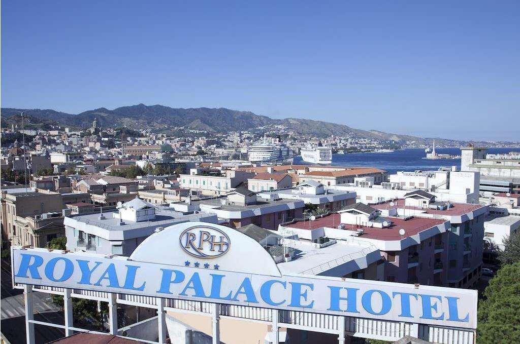 Hotel Royal Palace Мессина Экстерьер фото